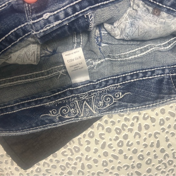 Jeans - Picture 2 of 4